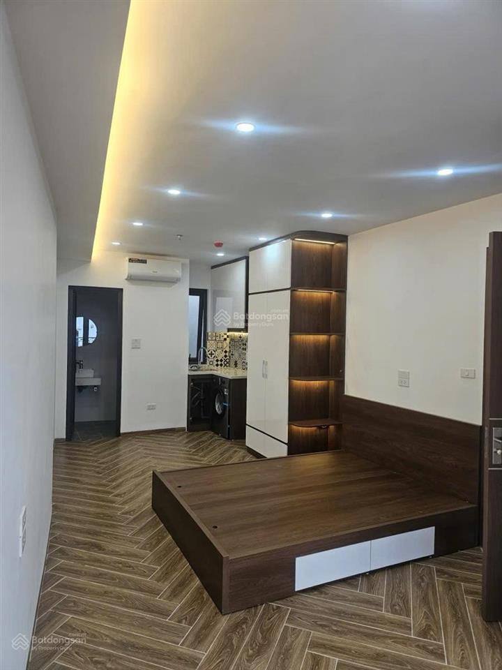 Bán gấp tòa 22 căn hộ ba đình 82m 7 tầng thang máy dòng tiền 100 triệu/tháng