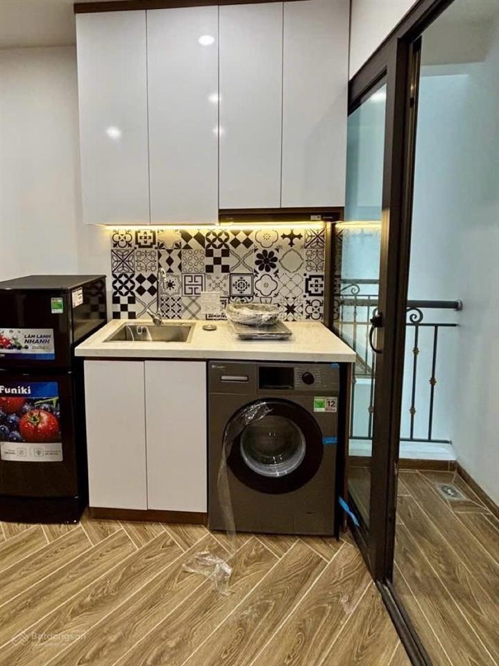 Bán gấp tòa 22 căn hộ ba đình 82m 7 tầng thang máy dòng tiền 100 triệu/tháng