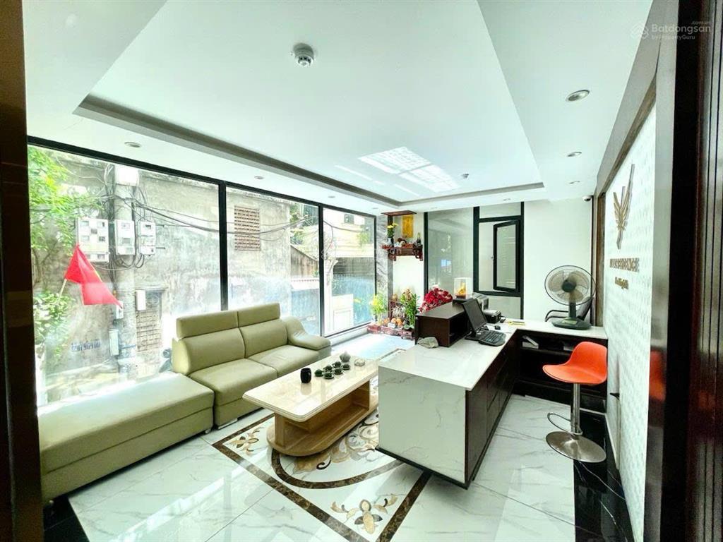 Tòa chdv 40 phòng view hồ tây 265m 9 tầng 2 thang máy doanh thu ~5 tỷ/năm