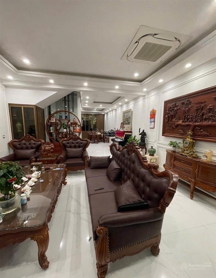 Bán nhanh biệt thự phân lô hoàng hoa thám, ô tô đỗ cửa, thang máy, full nội thất. an ninh 24/7