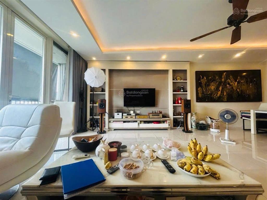 Bán nhà mặt phố mai anh tuấn, view hồ hoàng cầu 10 tầng lô góc 3 mặt thoáng