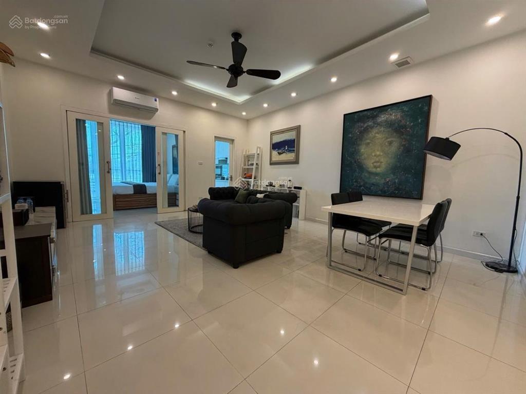 Bán nhà mặt phố mai anh tuấn, view hồ hoàng cầu 10 tầng lô góc 3 mặt thoáng
