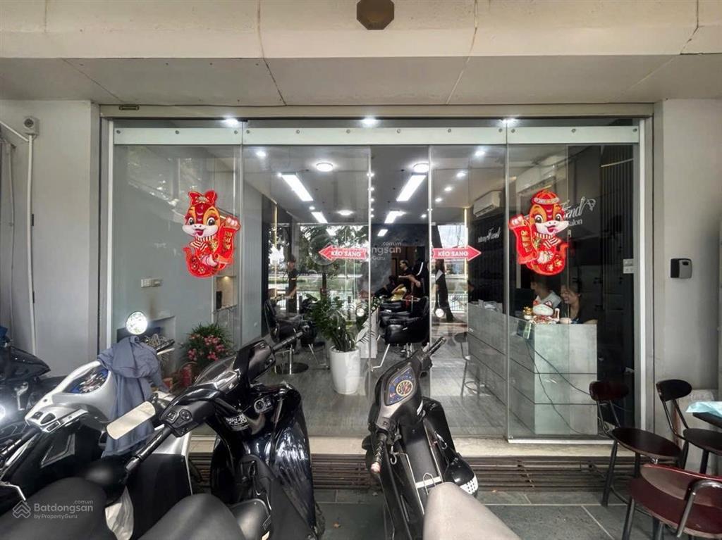 Bán nhà mặt phố mai anh tuấn, view hồ hoàng cầu 10 tầng lô góc 3 mặt thoáng