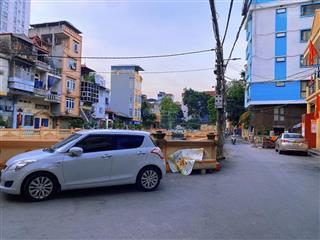 Nhà hoàng quốc việt 6 tầng thang máy view hồ gara ô tô kinh doanh