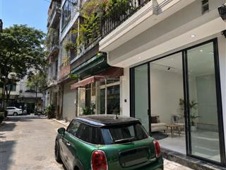Cần tiền, chính chủ bán gấp nhà ngụy như kon tum 56m 5 tầng ô tô tránh 6pn chờ thang máy