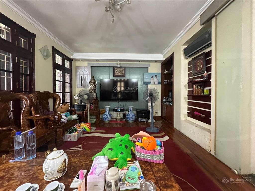 Nhà phân lô trần quốc hoàn, cầu giấy  90m2  7 tầng  mt 8,4m  2 thoáng  ô tô tránh