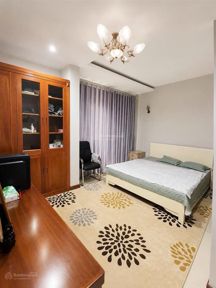 Nhà phân lô trần quốc hoàn, cầu giấy  90m2  7 tầng  mt 8,4m  2 thoáng  ô tô tránh