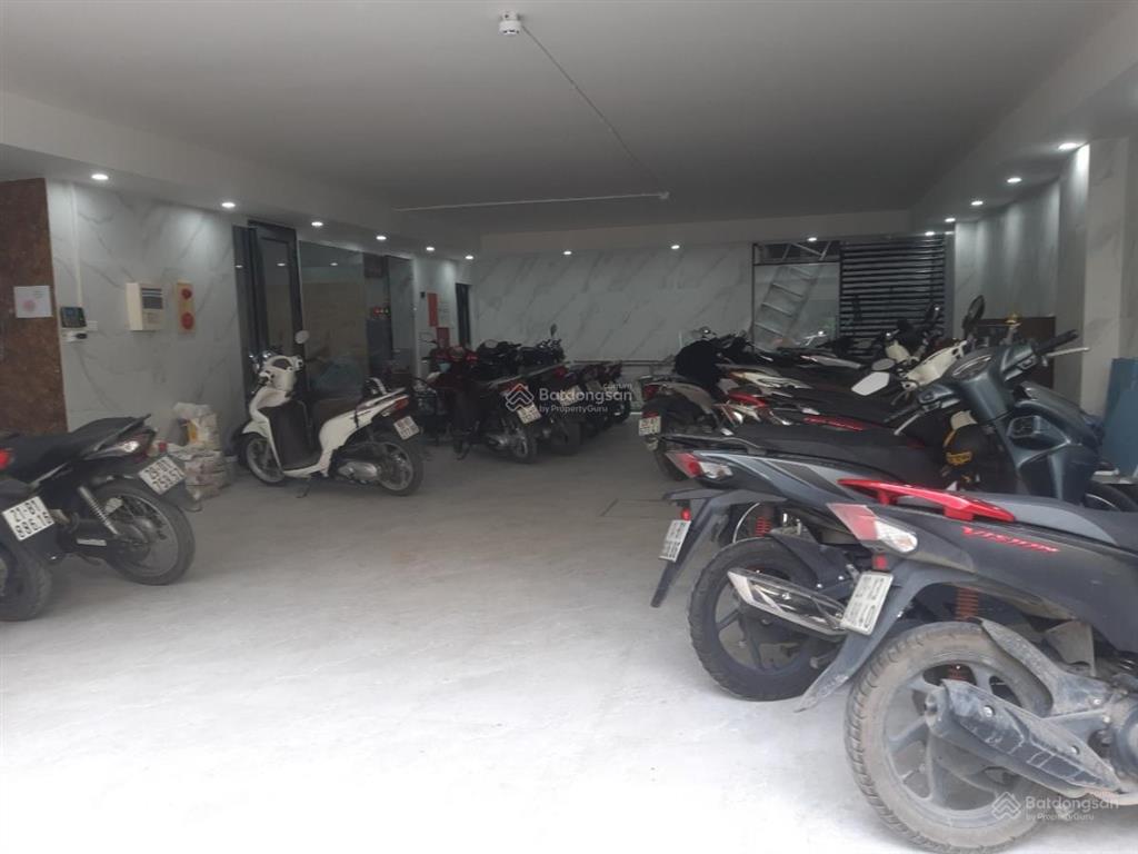 Chủ nhà, bán tòa building 100m2  10 tầng thang máy  đường 3 ô tô tránh  dòng tiền 170 triệu