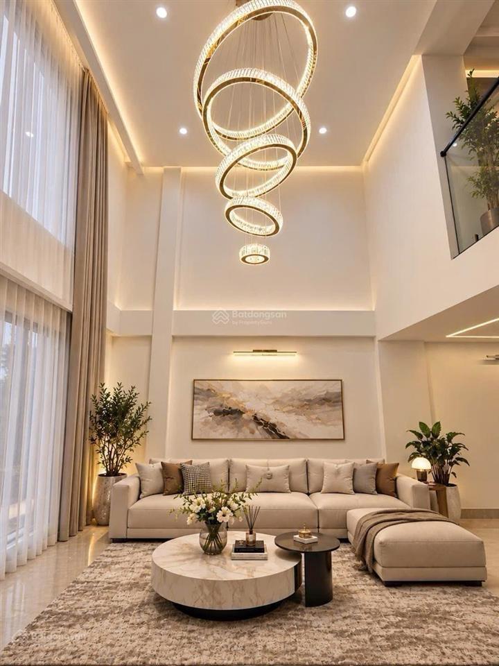 Chính chủ, bán gấp nhà 50m2  8 tầng thang máy  8 phòng ngủ  cách ô tô 30m  view hồ tây  19,5 t