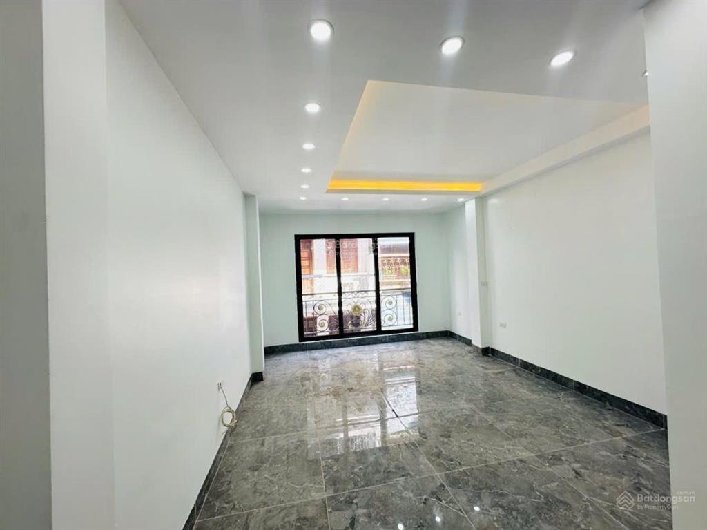 35m2  7 tầng thang máy  gara ô tô  nhà xây mới  15,6 tỷ