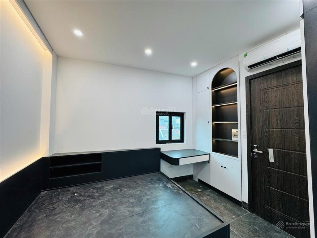 Hiếm, chính chủ bán gấp, 9,9 tỷ nhà dòng tiền 50 triệu/tháng. 9 phòng khép kín, 6 tầng, thang máy