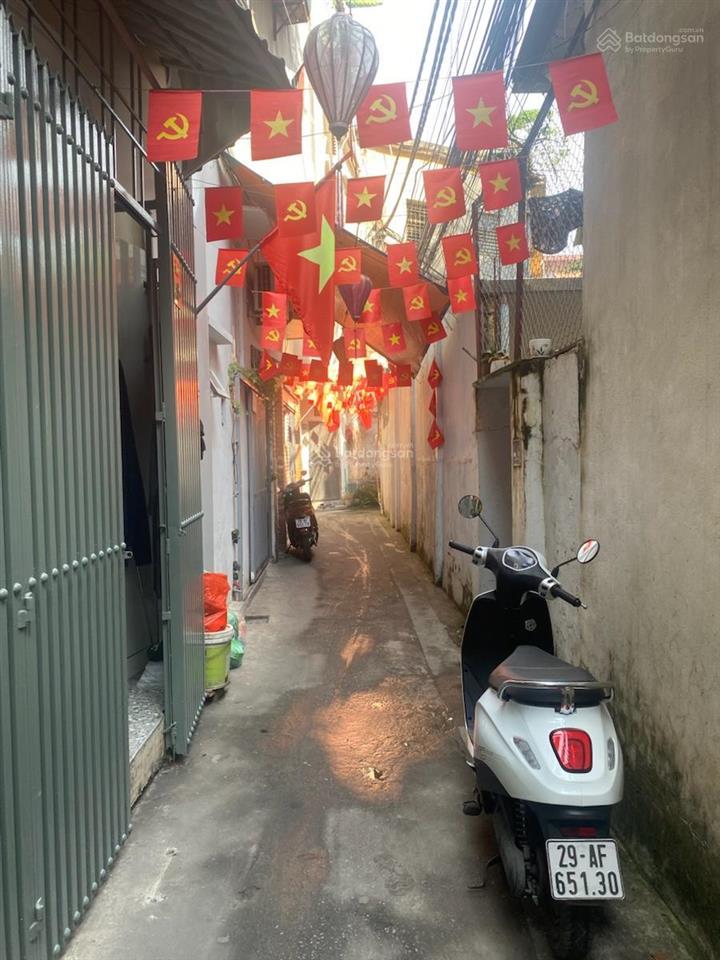 5,5tỷ  chính chủ, bán nhà hoàng hoa thám, ba đình  30m2mặt tiền 5,1m  4tầng  ngõ ba gác thông