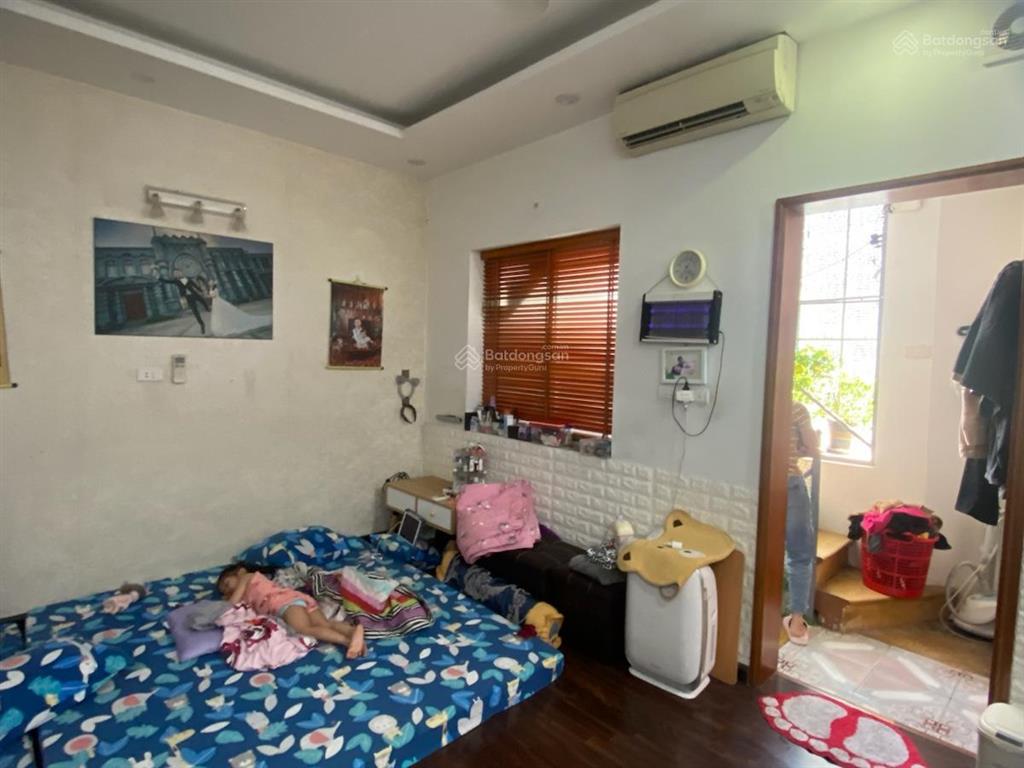 5,5tỷ  chính chủ, bán nhà hoàng hoa thám, ba đình  30m2mặt tiền 5,1m  4tầng  ngõ ba gác thông