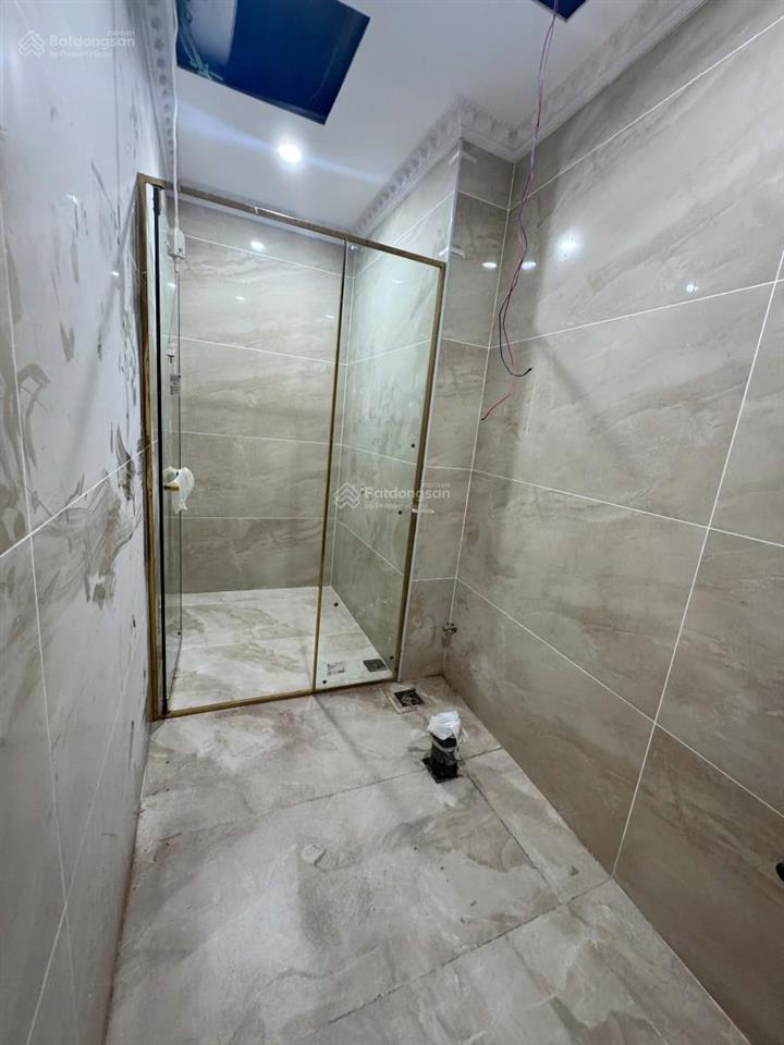80m2  8 tầng thang máy  mặt phố lạc long quân  vỉa hè kinh doanh  55,5 tỷ