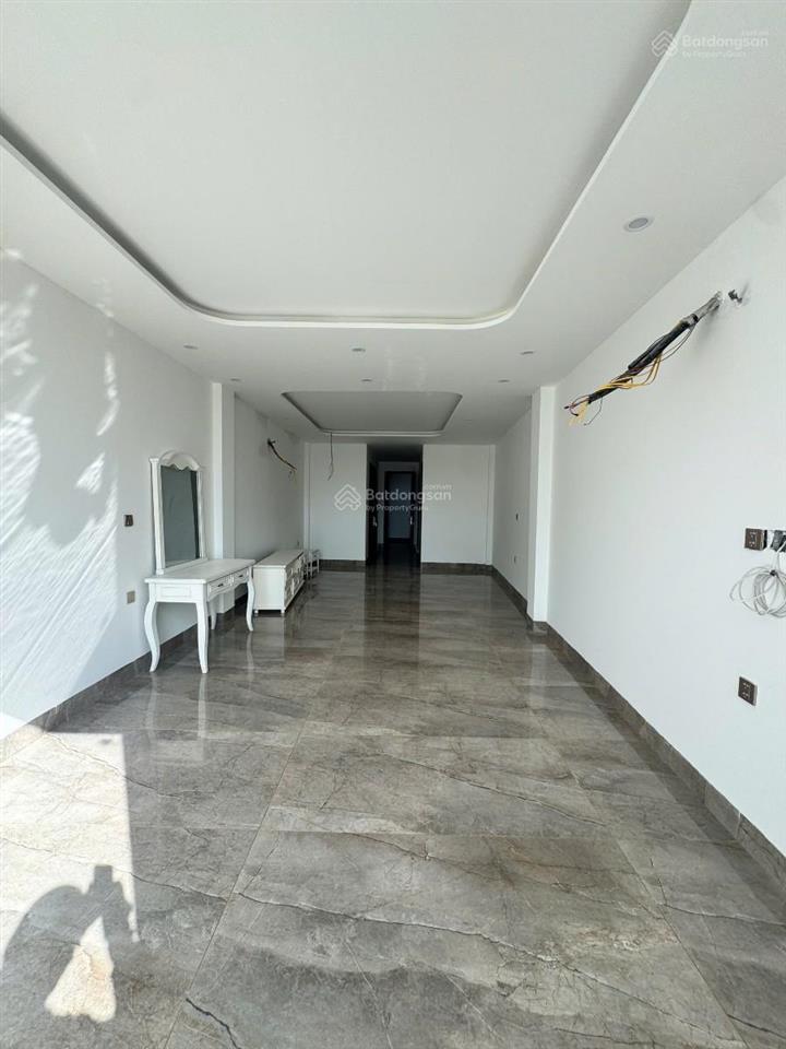 80m2  8 tầng thang máy  mặt phố lạc long quân  vỉa hè kinh doanh  55,5 tỷ