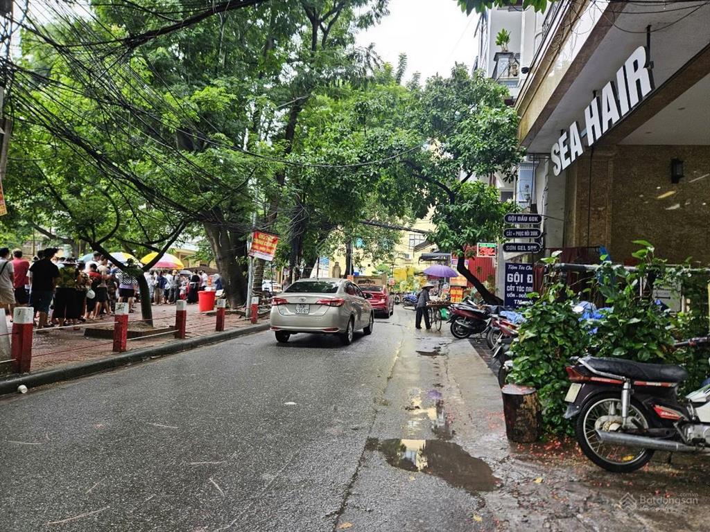 Chính chủ cần tiền bán ngay tòa chdv 110m2  10 tầng thang máy  32 căn hộ + shophouse  dòng tiền