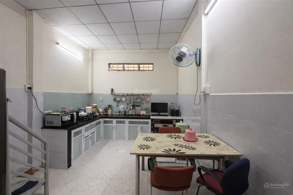 Bán nhà đ. lê thị riêng q1  9,7 tỷ