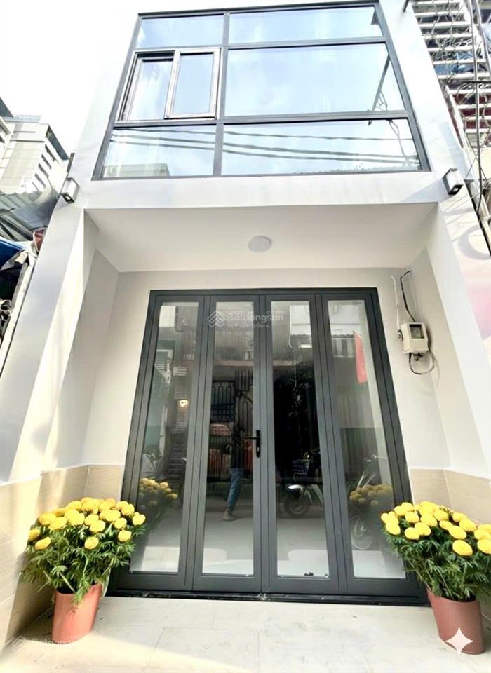 Nhà đẹp 3 tầng quận 1  6,2 tỷ
