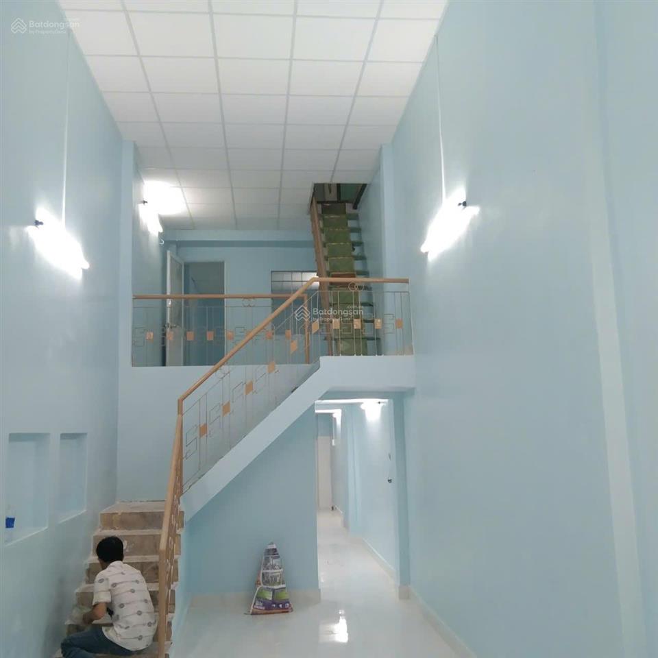 Cho thuê nhà mặt tiền đường nguyễn sơn hà, quận 3  20 triệu