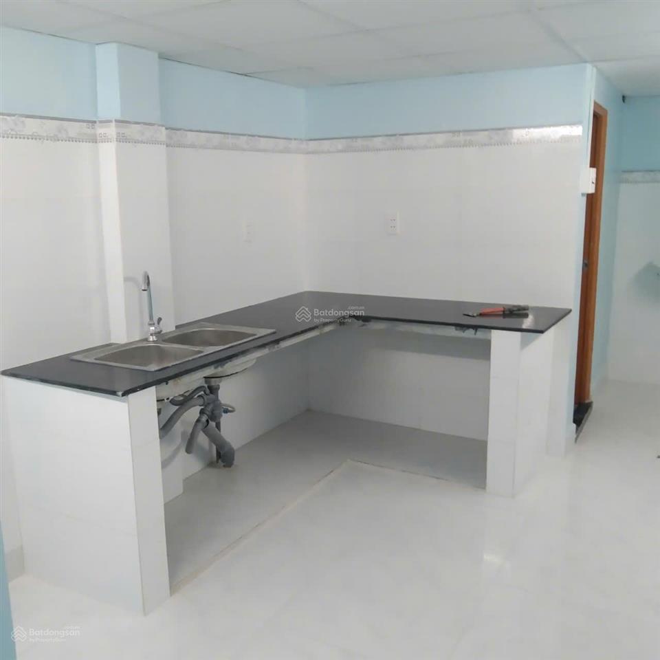Cho thuê nhà mặt tiền đường nguyễn sơn hà, quận 3  20 triệu