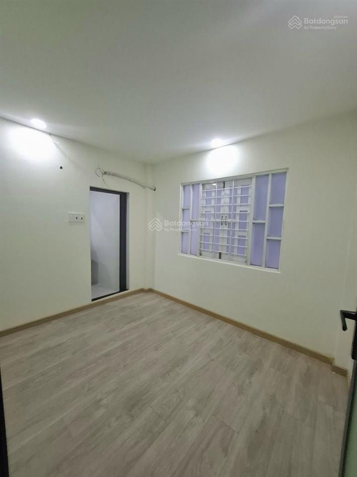 Bán nhà đ. trần hưng đạo, q.1  5,15 tỷ