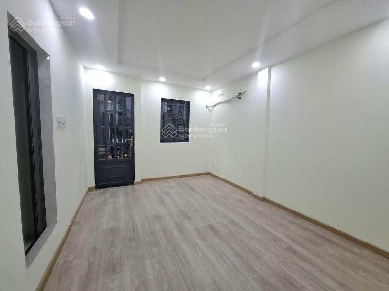 Bán nhà đ. trần hưng đạo, q.1  5,15 tỷ