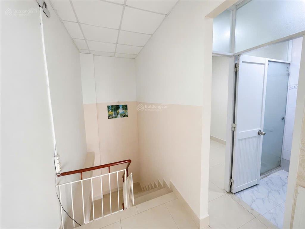 Cho thuê nhà nguyên căn kinh doanh đ. bàn cờ, q3  25 tr/tháng