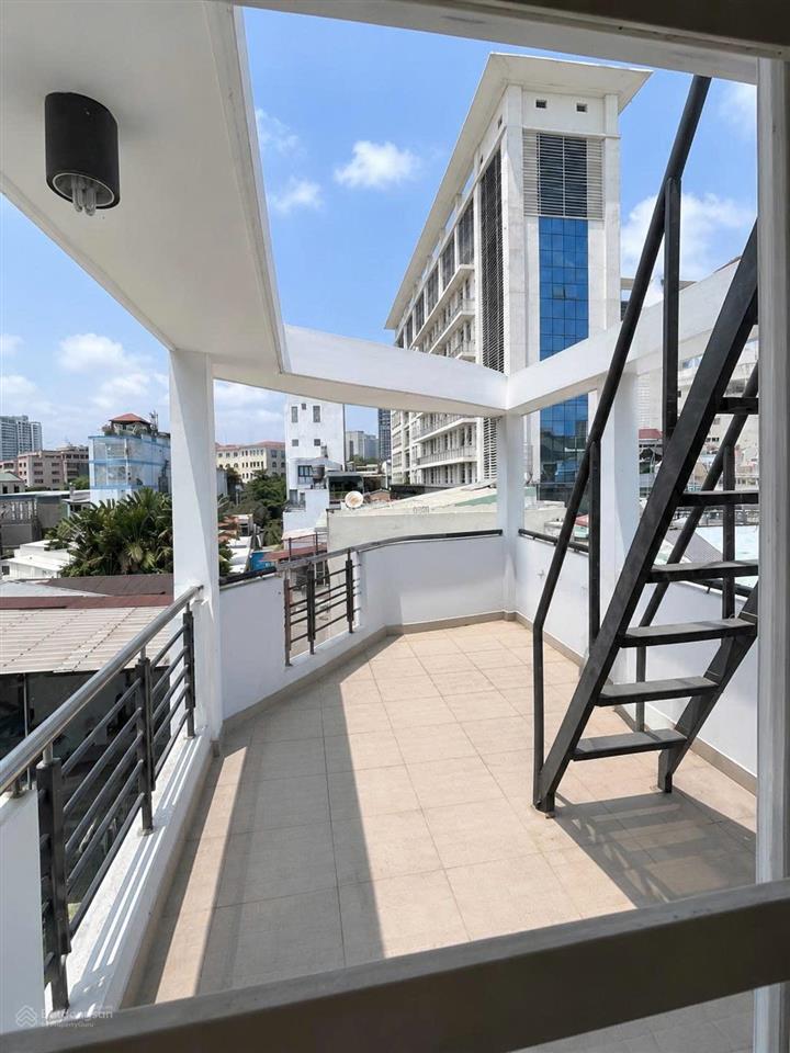 Bán nhà đúc 4 tầng trung tâm quận 1  7 tỷ