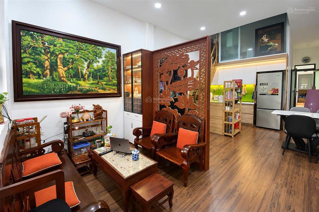Cho thuê căn hộ 80m2, tân định  chỉ 18 tr/th