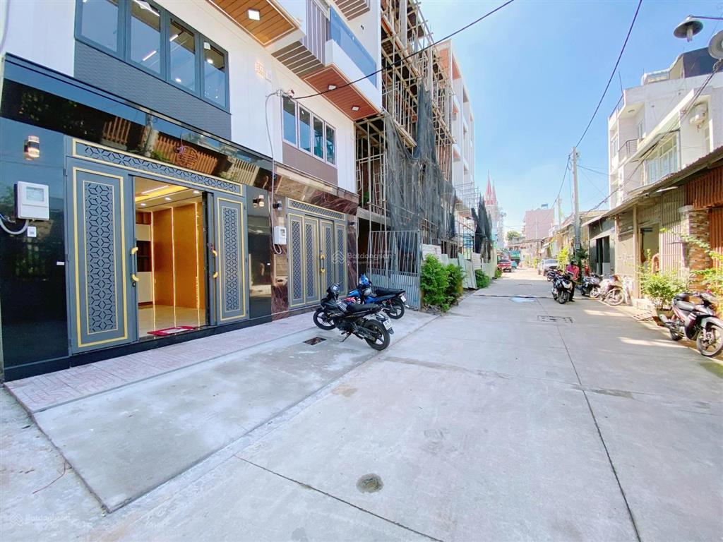 Nhà mới có thang máy 5 tấm full nội thất 4x20m. hẻm 10m đường lê trọng tấn giáp aeon tân phú