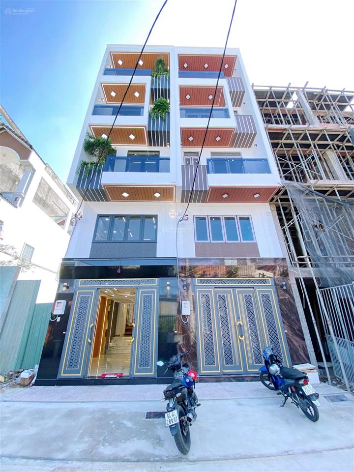 Nhà mới có thang máy 5 tấm full nội thất 4x20m. hẻm 10m đường lê trọng tấn giáp aeon tân phú