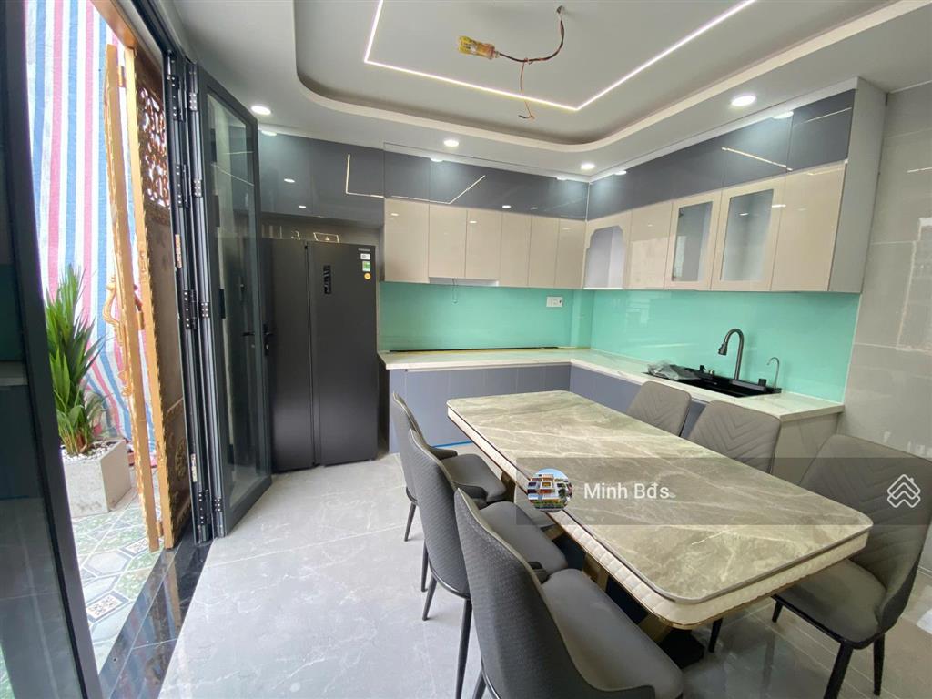 Nhà góc 2 mặt tiền có thang máy full nội thất 4x16m 5 tầng, hẻm 8m đường gò xoài thông qua tktq