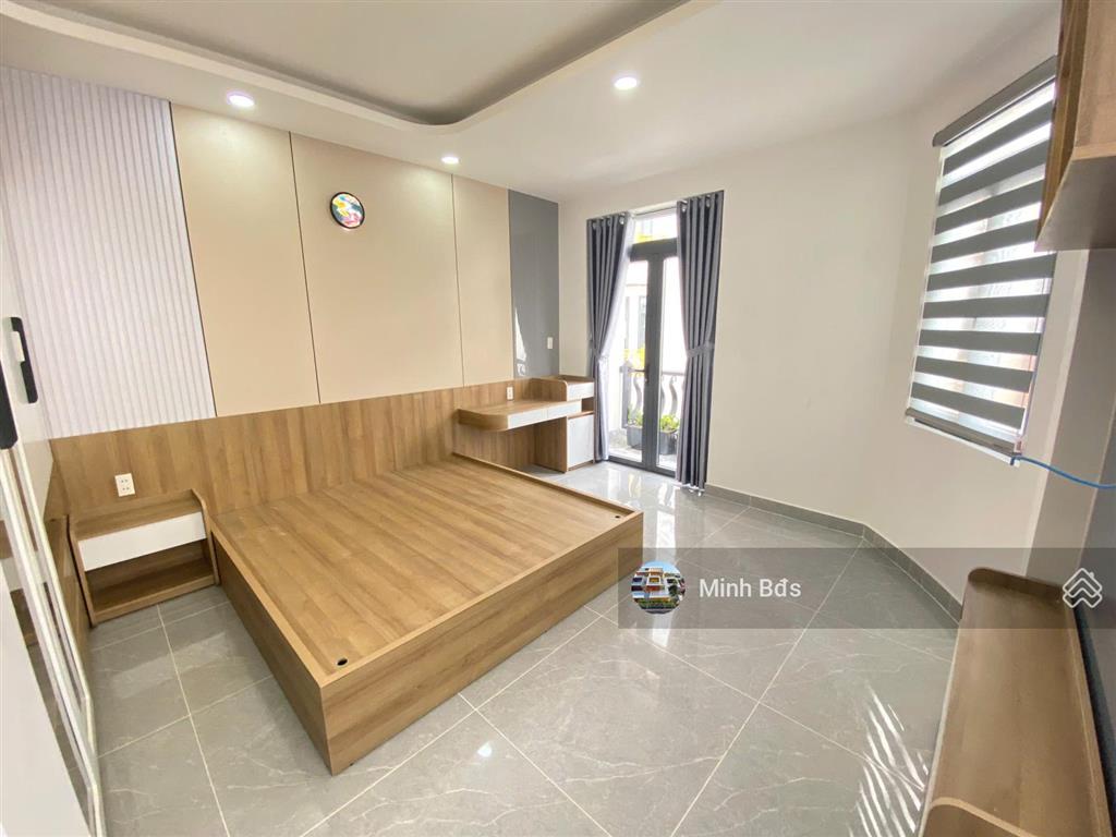 Nhà góc 2 mặt tiền có thang máy full nội thất 4x16m 5 tầng, hẻm 8m đường gò xoài thông qua tktq