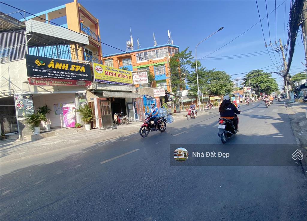 Nhà siêu đẹp 5 lầu, 4x25m full nội thất, có thang máy mặt tiền hương lộ 2  mã lò giáp q. tân phú
