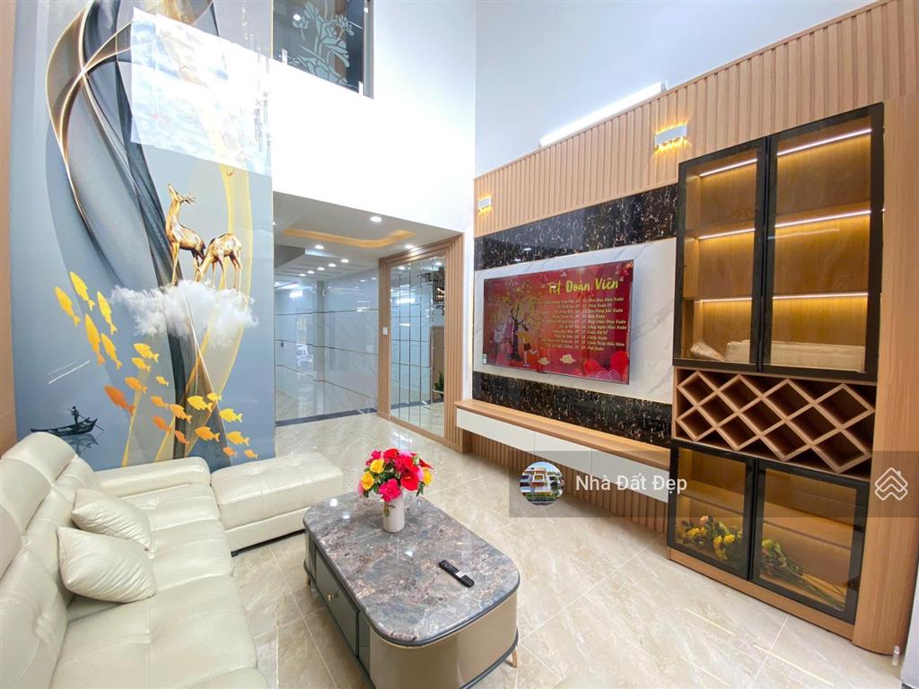 Nhà siêu đẹp 5 lầu, 4x25m full nội thất, có thang máy mặt tiền hương lộ 2  mã lò giáp q. tân phú