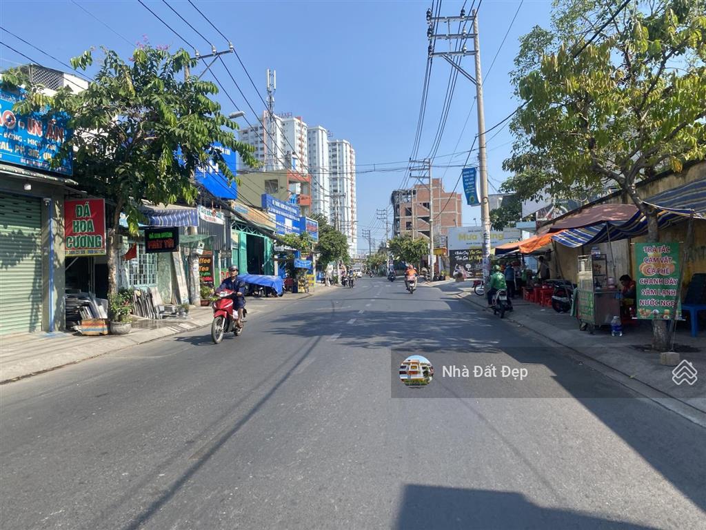 Nhà siêu đẹp 5 lầu, 4x25m full nội thất, có thang máy mặt tiền hương lộ 2  mã lò giáp q. tân phú