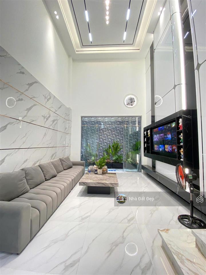 Nhà mới 5 tấm khu đồng bộ cao cấp, full nội thất 4x15m hẻm nhựa đẹp 8m 1 sẹc lê văn quới.