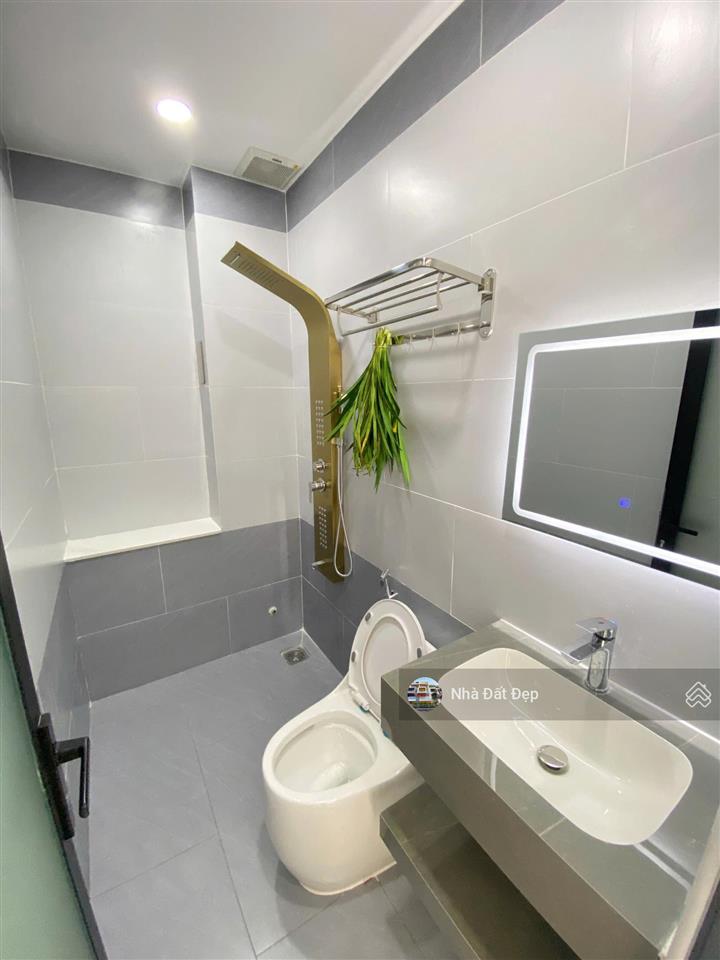 Nhà mới khu đồng bộ cao cấp 5 tấm đường nhựa đẹp 20m có vỉa hè full nội thất 4x15m, đường tây lân
