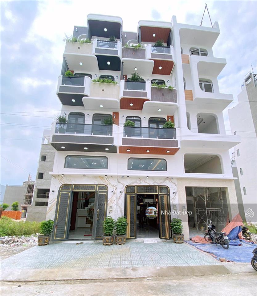Nhà mới khu đồng bộ cao cấp 5 tấm đường nhựa đẹp 20m có vỉa hè full nội thất 4x15m, đường tây lân