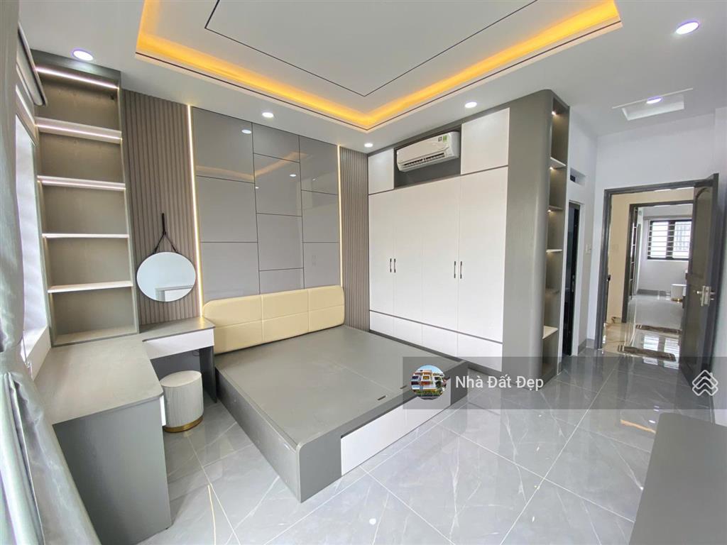Nhà mới khu đồng bộ cao cấp 5 tấm đường nhựa đẹp 20m có vỉa hè full nội thất 4x15m, đường tây lân