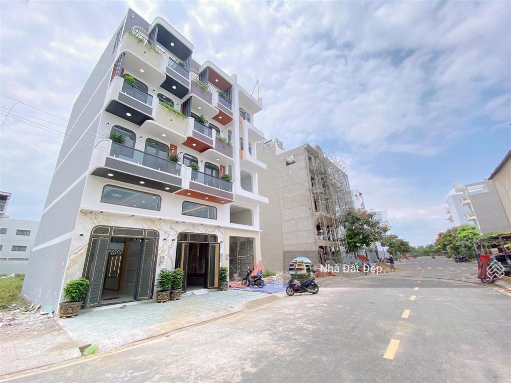 Nhà mới khu đồng bộ cao cấp 5 tấm đường nhựa đẹp 20m có vỉa hè full nội thất 4x15m, đường tây lân