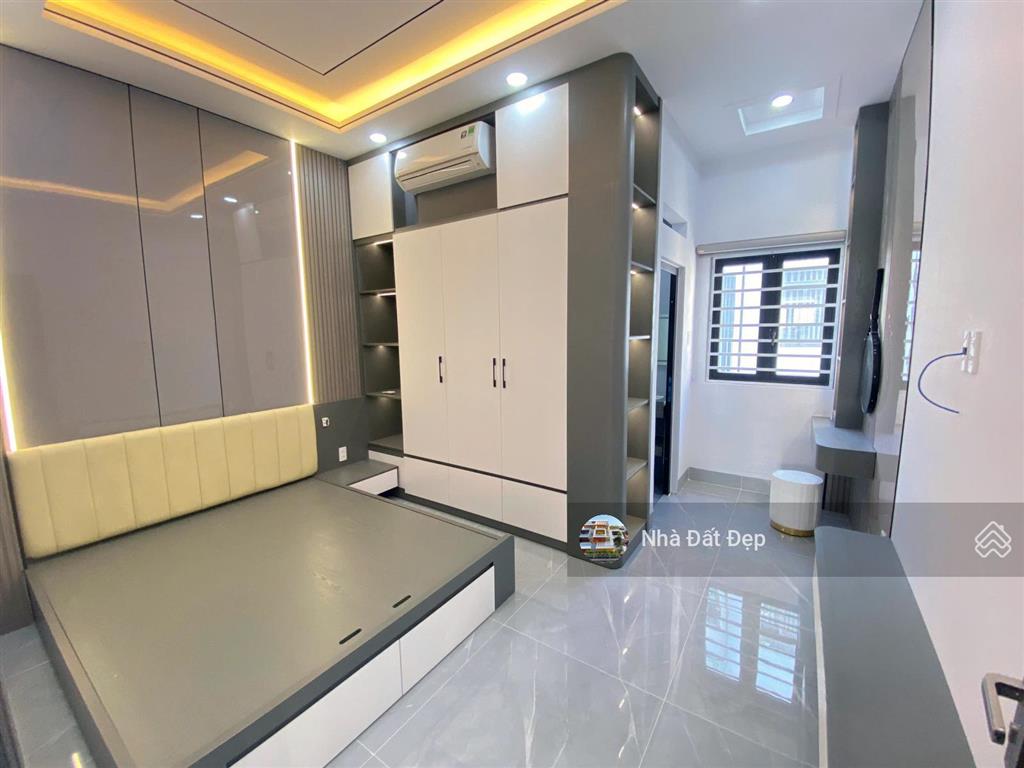 Nhà mới khu đồng bộ cao cấp 5 tấm đường nhựa đẹp 20m có vỉa hè full nội thất 4x15m, đường tây lân