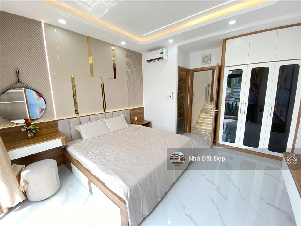 Nhà mới full nội thất siêu đẹp 4x15m, đúc 5 tấm hẻm đẹp 8m, đường hương lộ 2, giáp q. tân phú