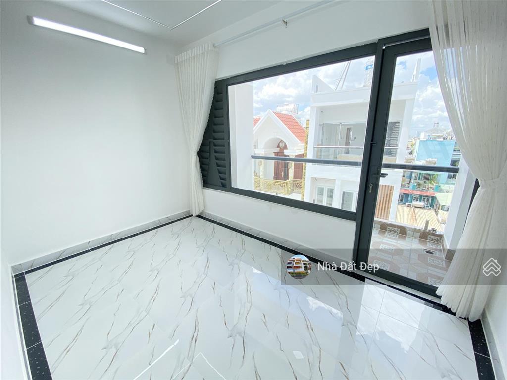 Nhà full nội thất 4x13m đúc 5 tấm hẻm đẹp 6m đường bình trị đông thông qua hương lộ 2