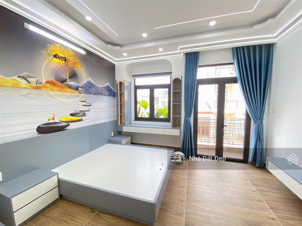 Nhà mới có thang máy full nội thất 4,5x14m, đúc 5 tấm hẻm 8m đường hương lộ 2 thông qua lê văn quới