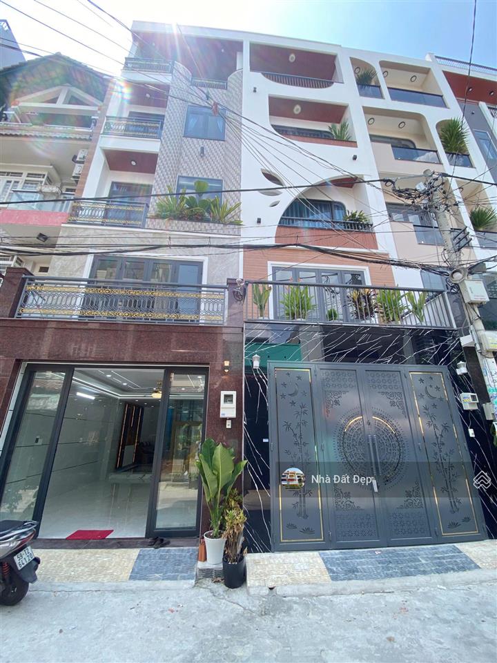 Nhà mới có thang máy full nội thất 4,5x14m, đúc 5 tấm hẻm 8m đường hương lộ 2 thông qua lê văn quới