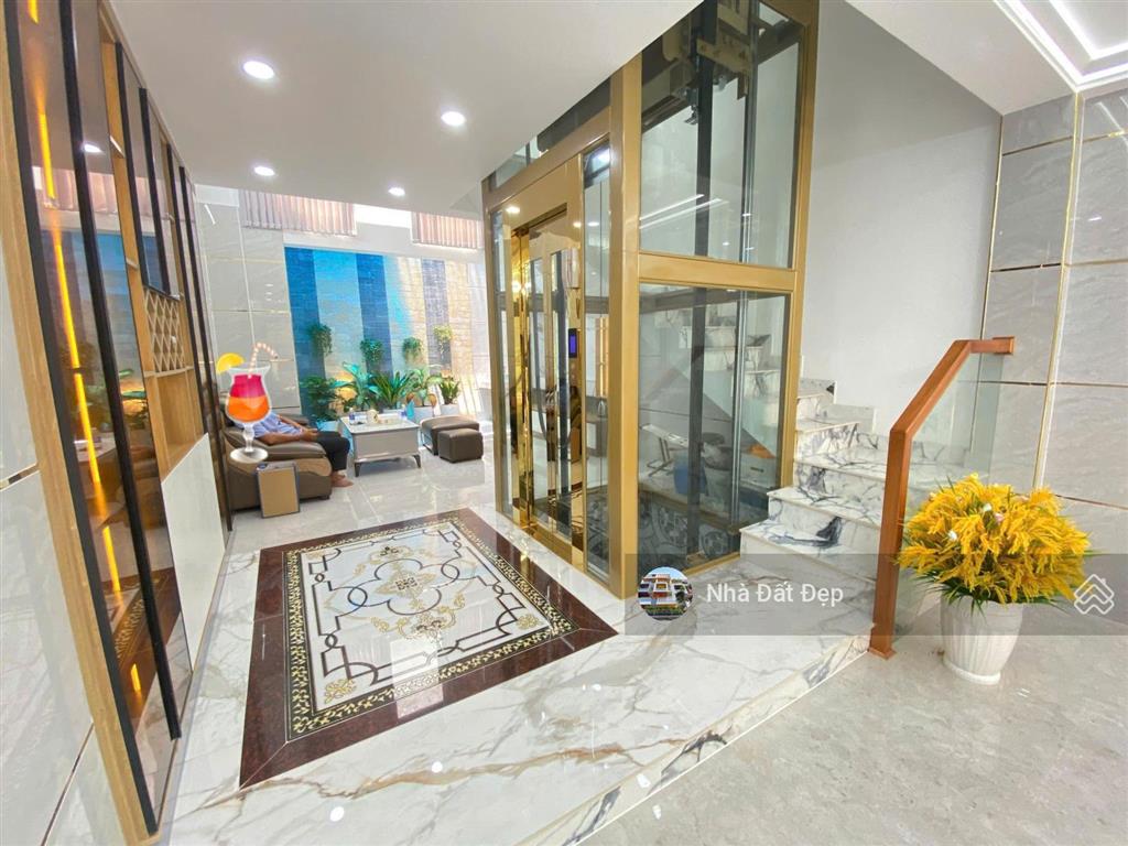 Nhà mới có thang máy full nội thất 4,5x14m, đúc 5 tấm hẻm 8m đường hương lộ 2 thông qua lê văn quới