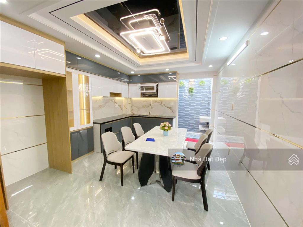 Nhà mới có thang máy khu đồng bộ 5 tấm đường nhựa đẹp 8m, full nội thất 4x15m đường hương lộ 2