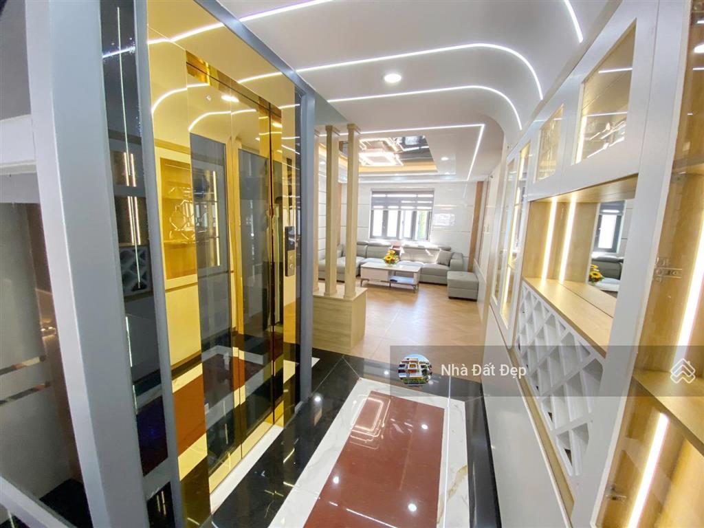 Nhà mới có thang máy khu đồng bộ 5 tấm đường nhựa đẹp 8m, full nội thất 4x15m đường hương lộ 2