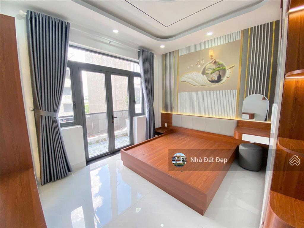 Nhà mới có thang máy khu đồng bộ 5 tấm đường nhựa đẹp 8m, full nội thất 4x15m đường hương lộ 2